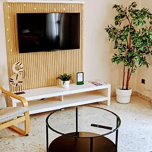 https://apartamento-dama-centro.es-andalucia.com